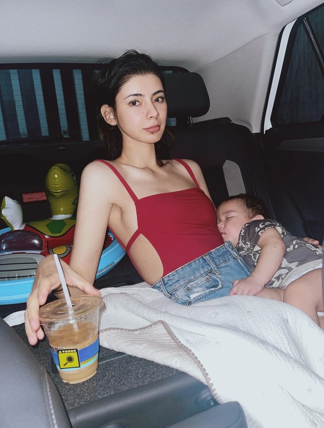 Spicy Mums: The Chinese Women Redefining Motherhood